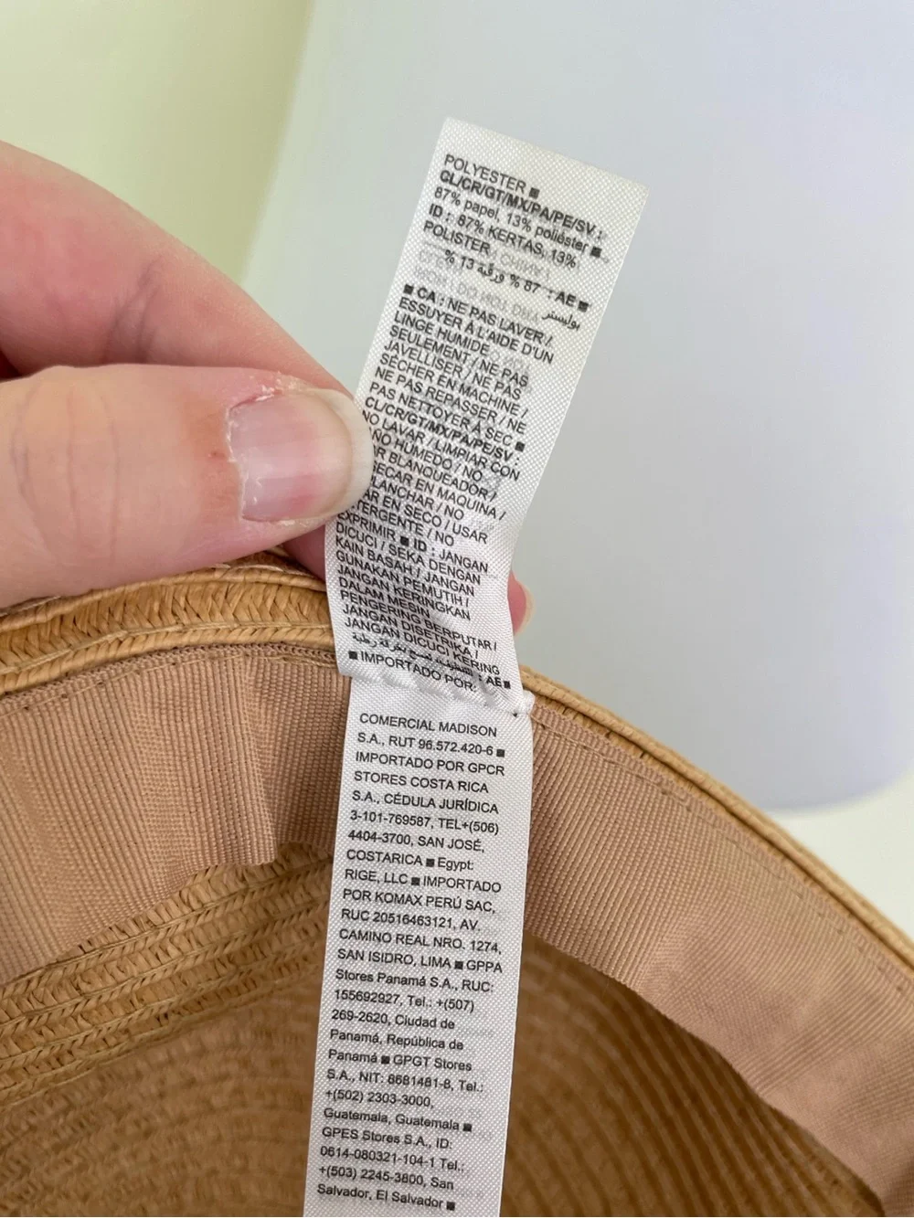 Old Navy Wide-Brim Straw Sun Hat in Totally Natural Tan Camel